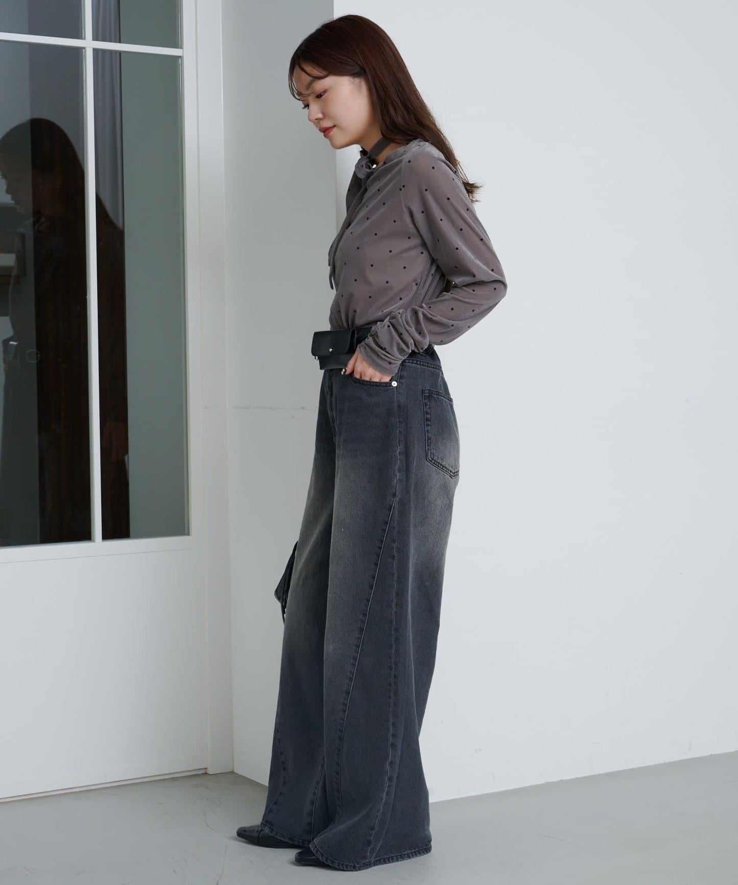 弧形縫線牛仔褲