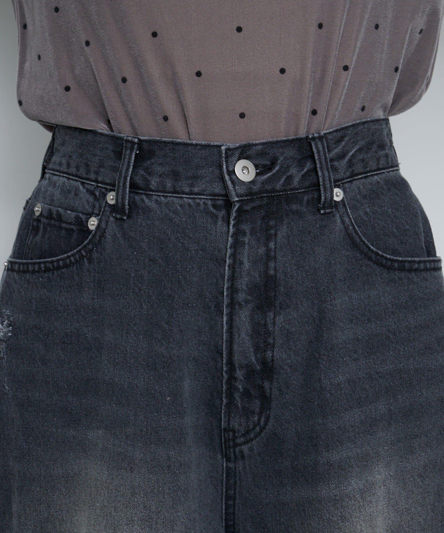 弧形縫線牛仔褲