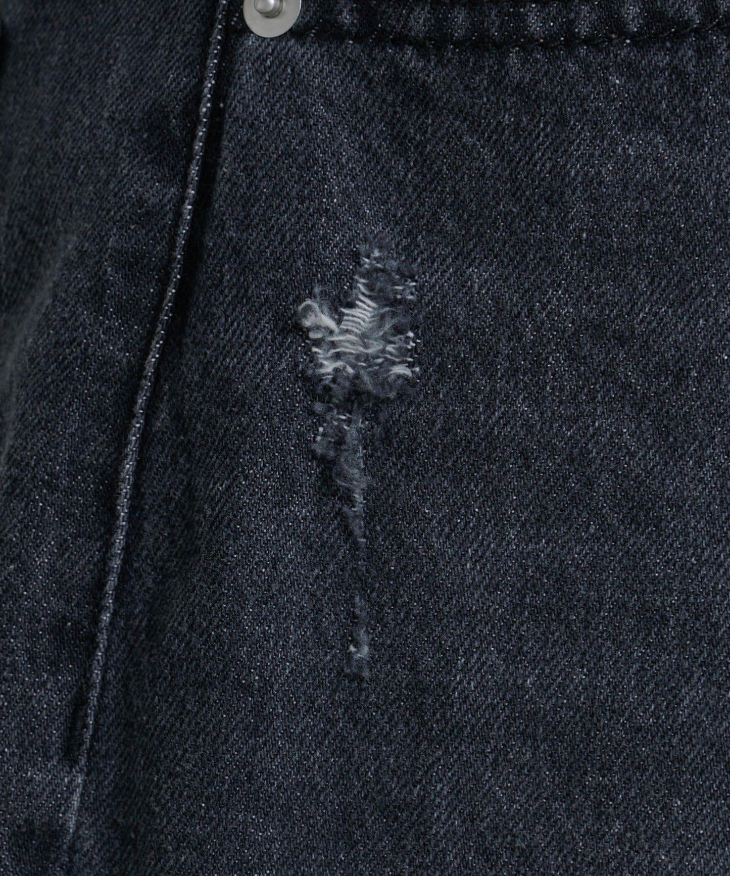 弧形縫線牛仔褲