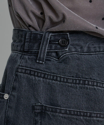 弧形縫線牛仔褲