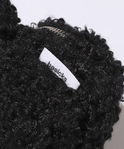 x BASICKS 仿羊羔絨小熊掛飾包