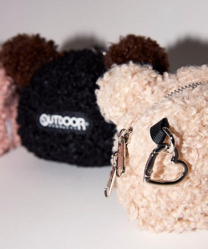 x BASICKS 仿羊羔絨小熊掛飾包