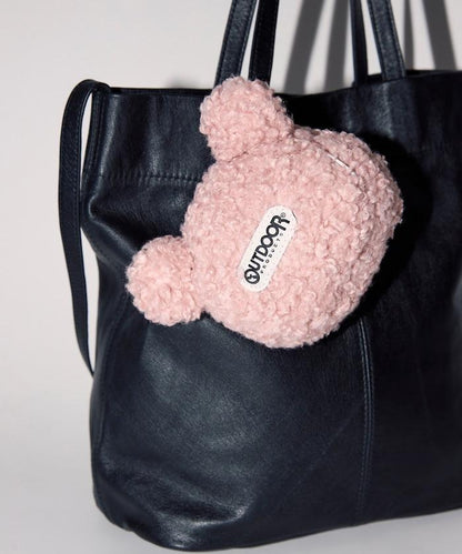 x BASICKS 仿羊羔絨小熊掛飾包