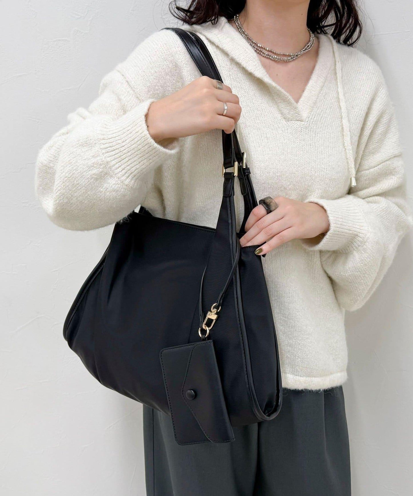 防潑水帶扣尼龍單肩包