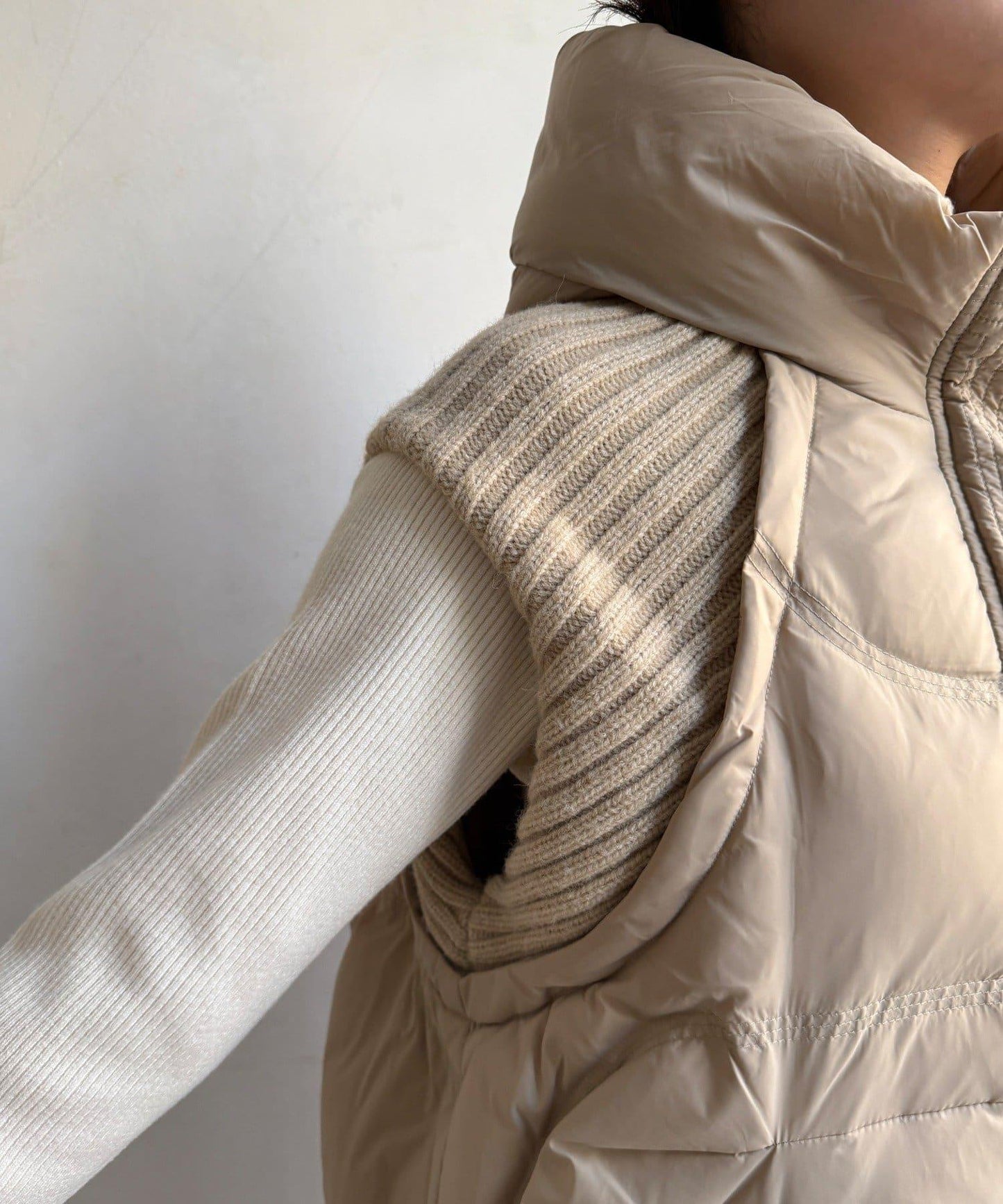 針織拼接羽絨馬甲