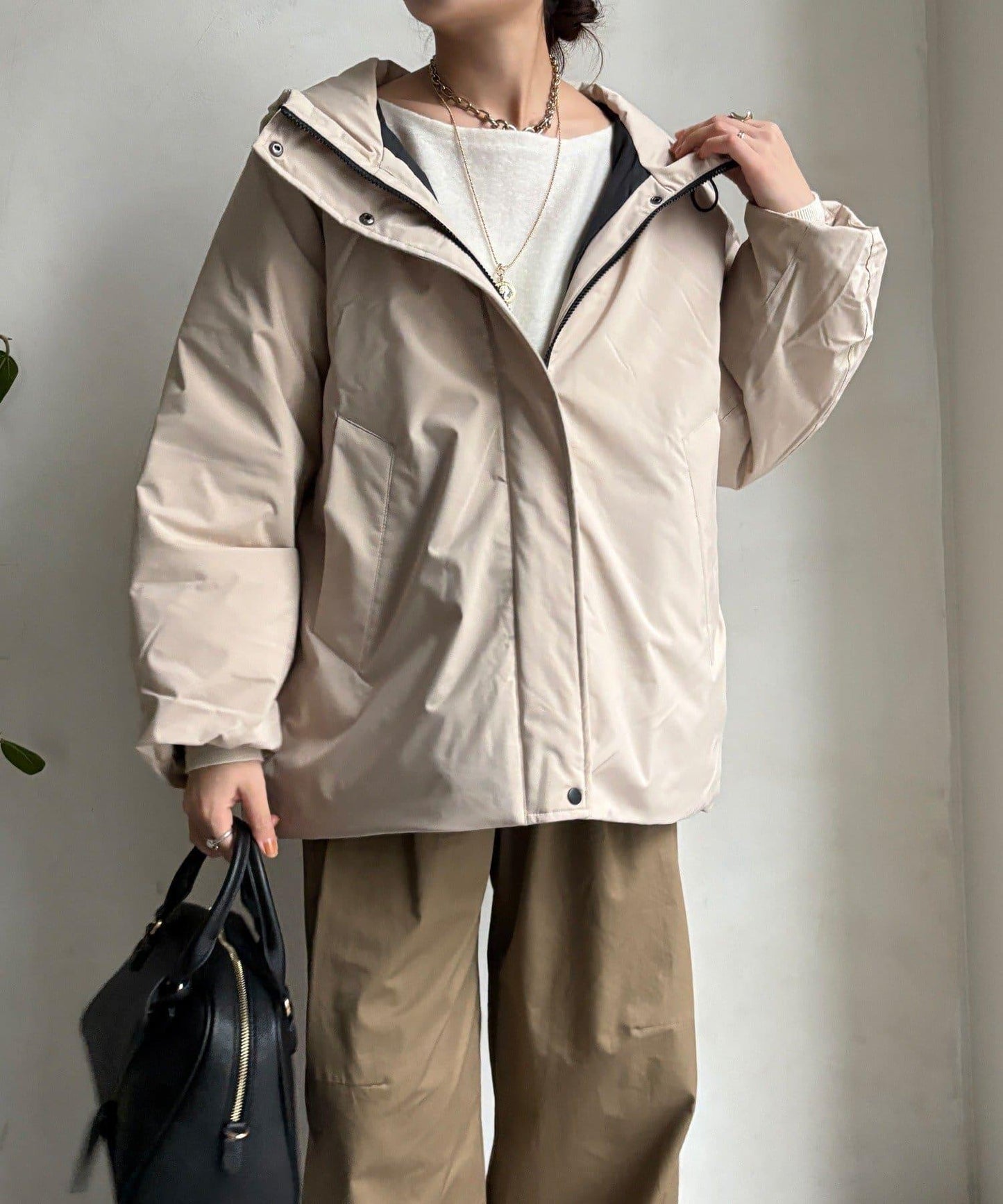 薄膜塔夫綢連帽羽絨服