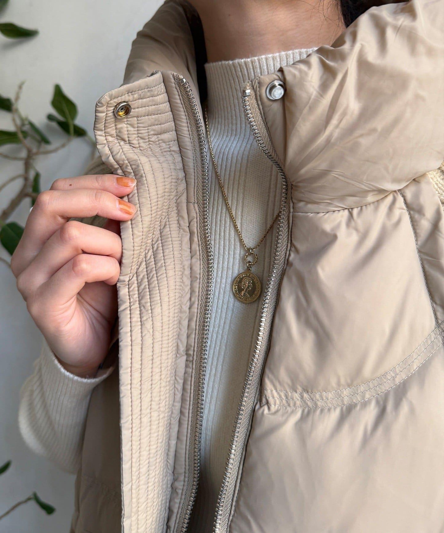 針織拼接羽絨馬甲