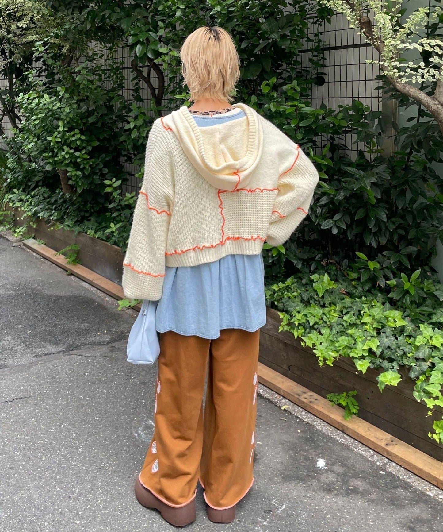 【HELLO.SANFRANCISCO/ハローサンフランシスコ】花卉剪裁寬鬆衛褲