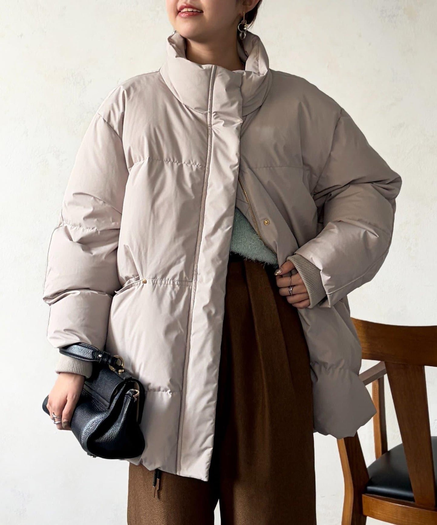 高領中款羽絨服