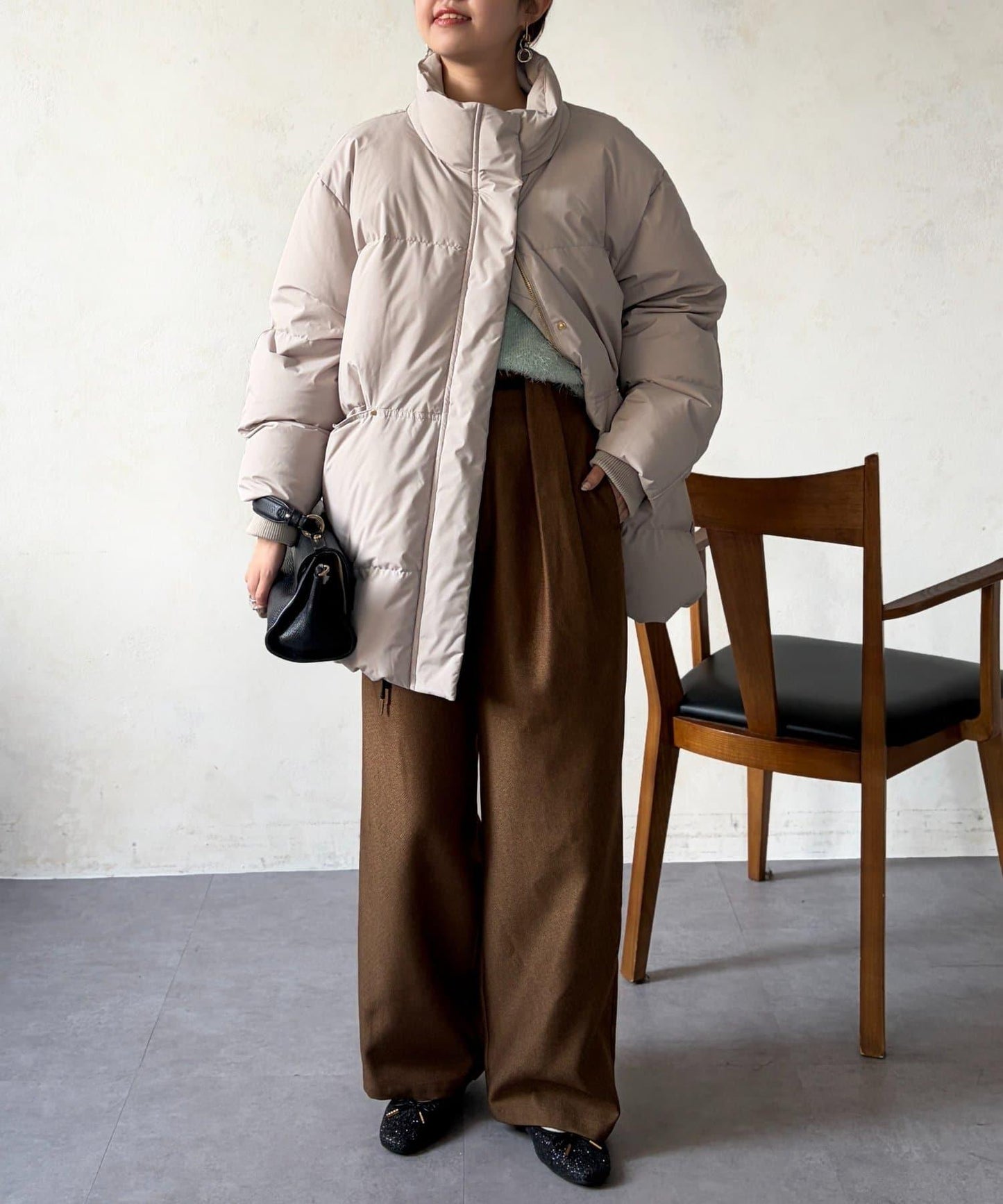 高領中款羽絨服