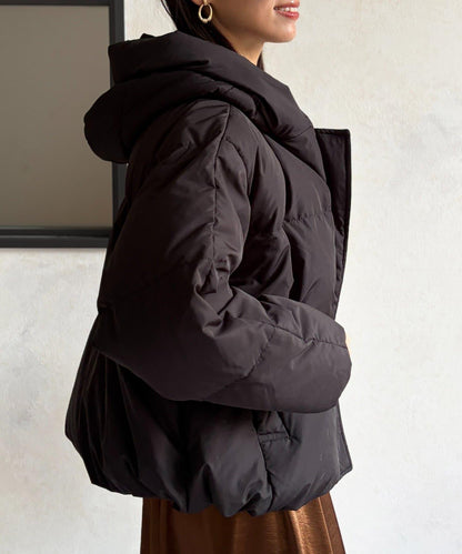 褶皺高領短款羽絨服