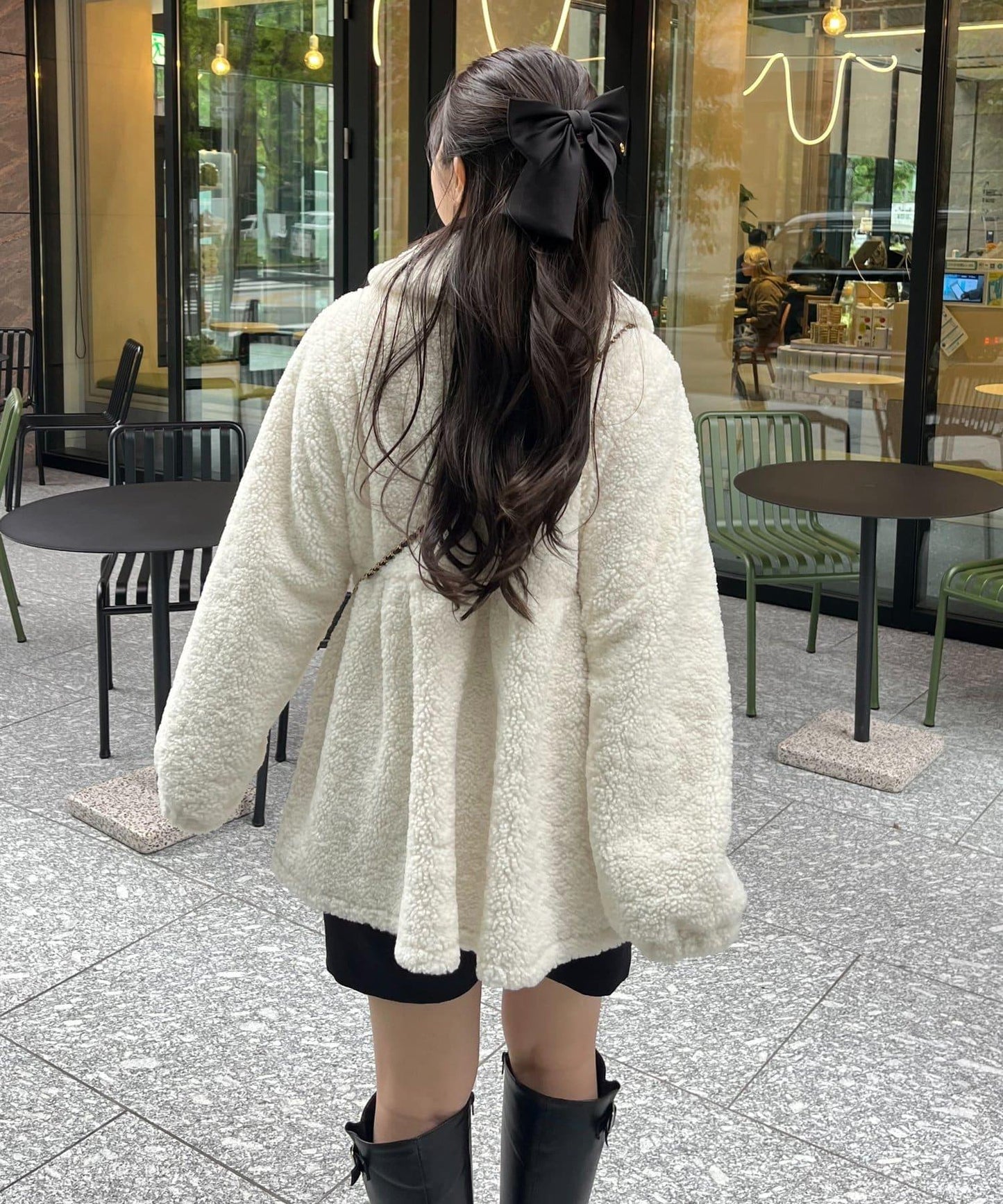 荷葉邊羊羔絨大衣