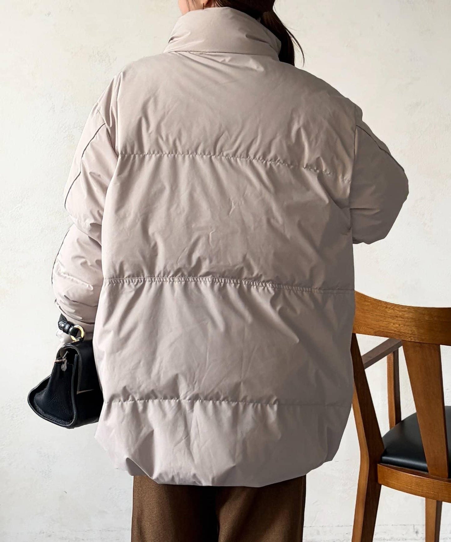 高領中款羽絨服