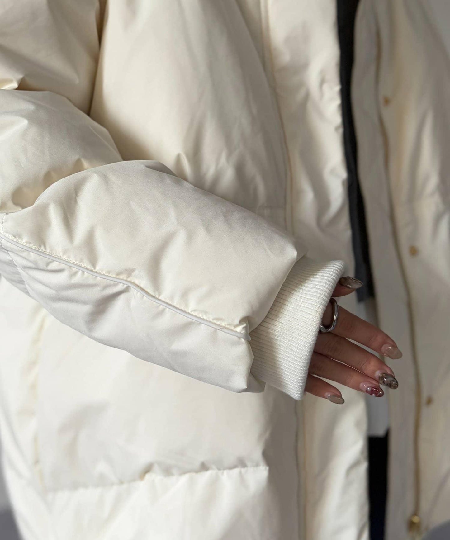 高領中款羽絨服