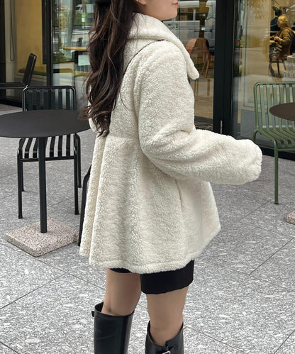 荷葉邊羊羔絨大衣