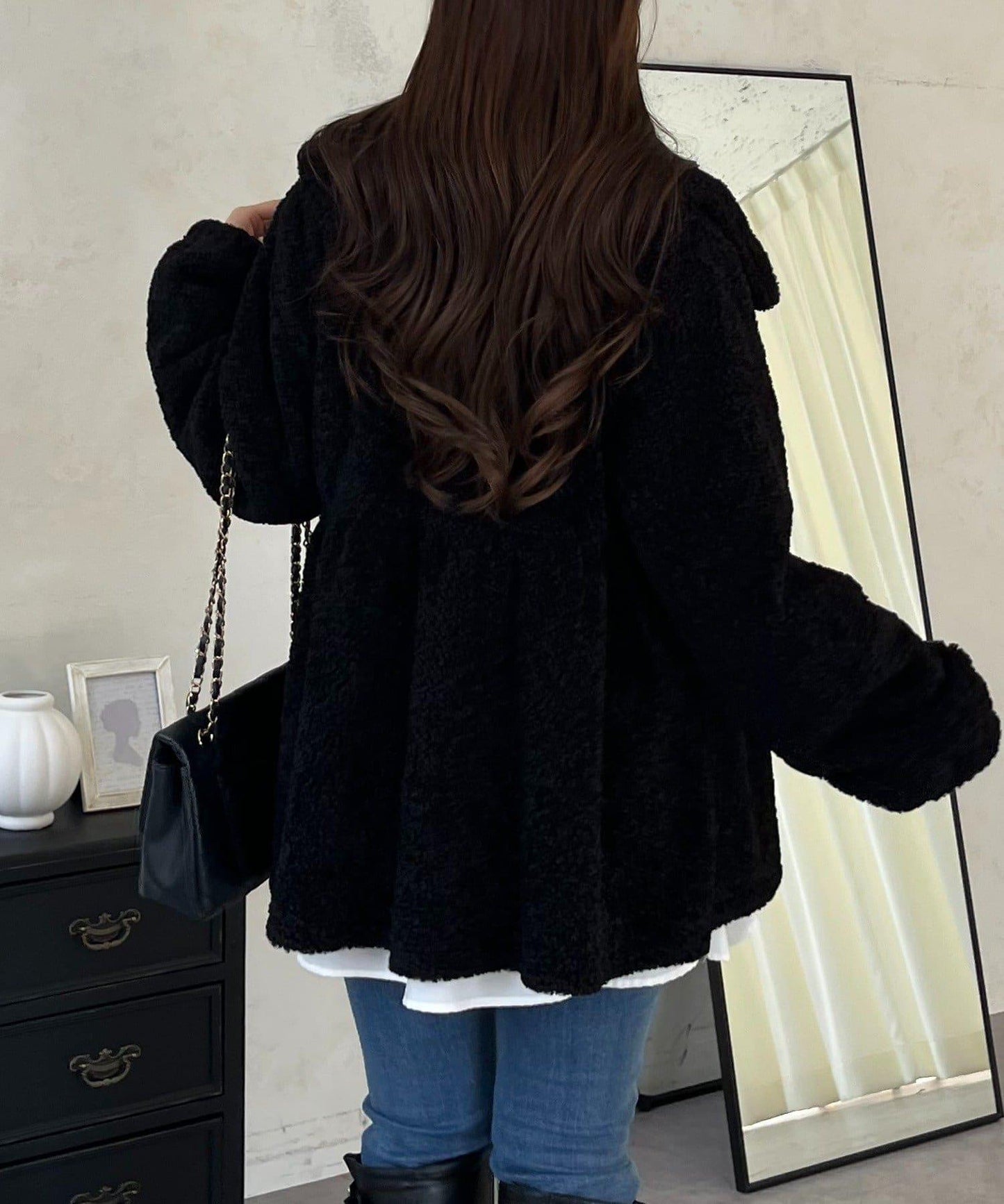 荷葉邊羊羔絨大衣