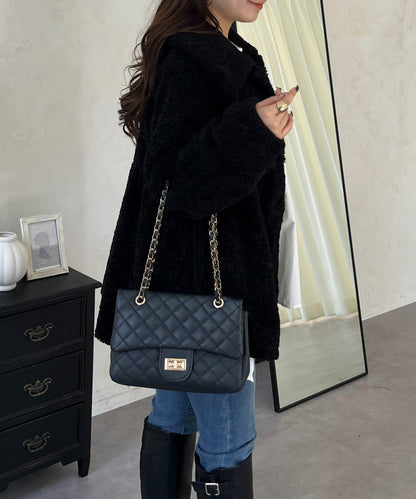 荷葉邊羊羔絨大衣