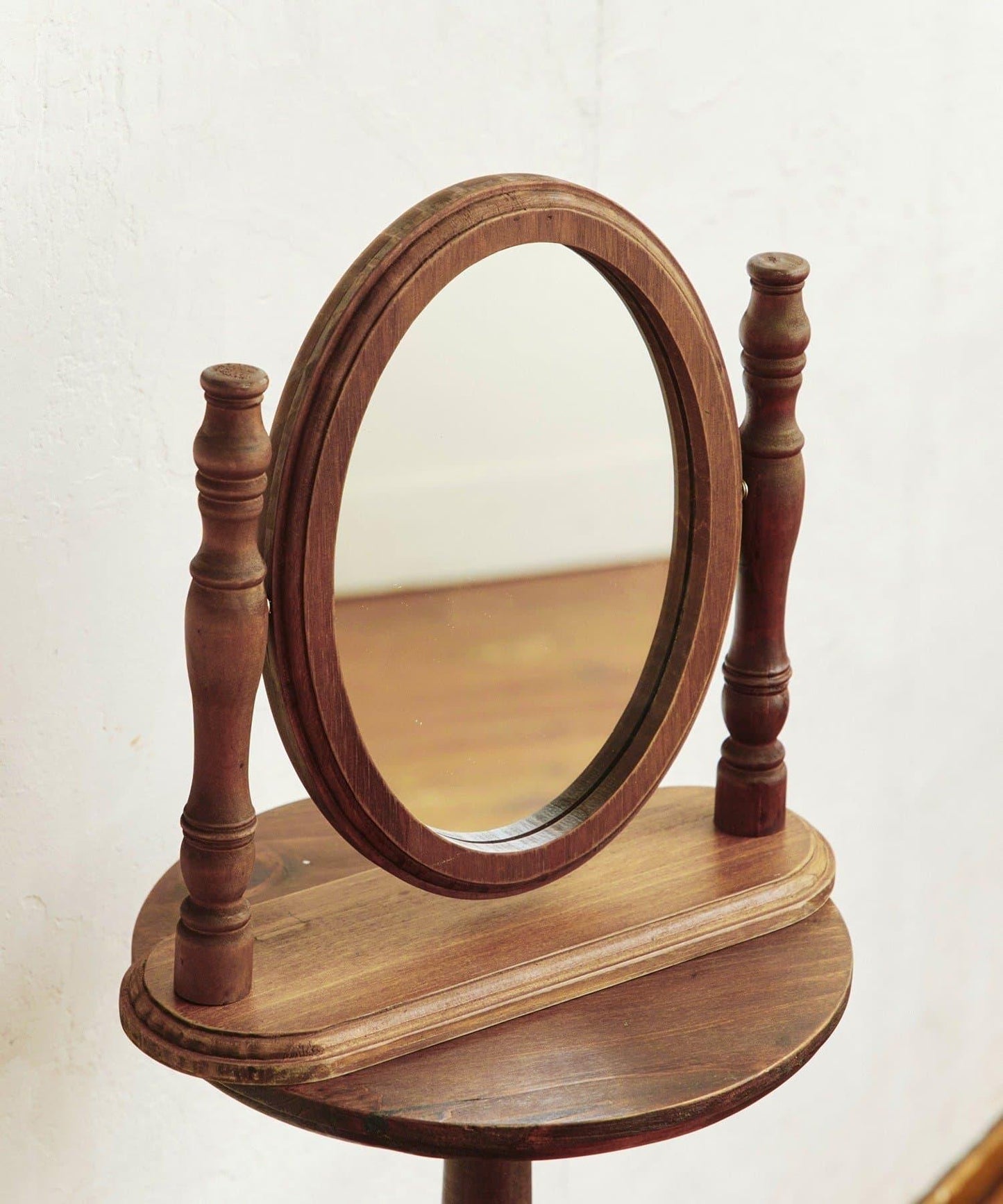 《カラー》復古橢圓形臺式化妝鏡