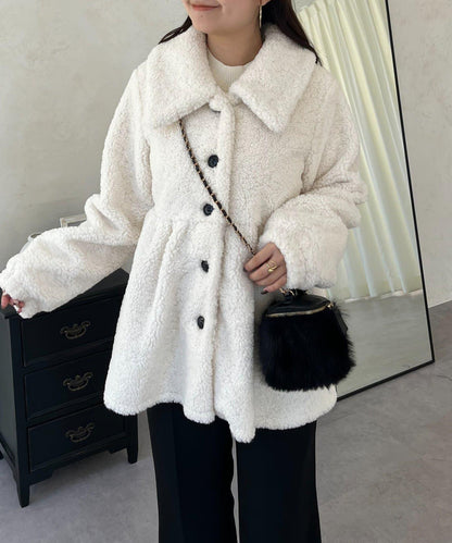 荷葉邊羊羔絨大衣