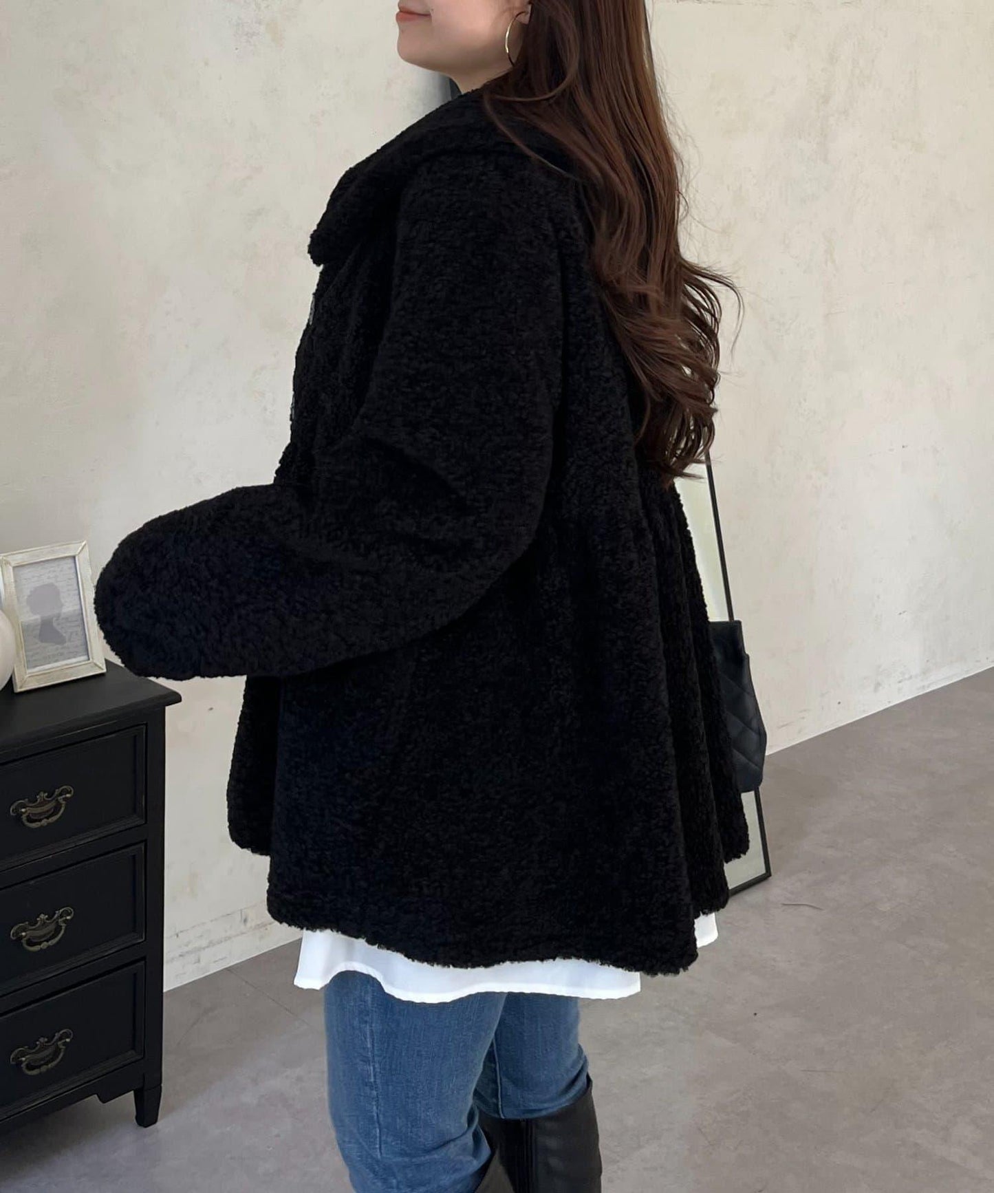 荷葉邊羊羔絨大衣