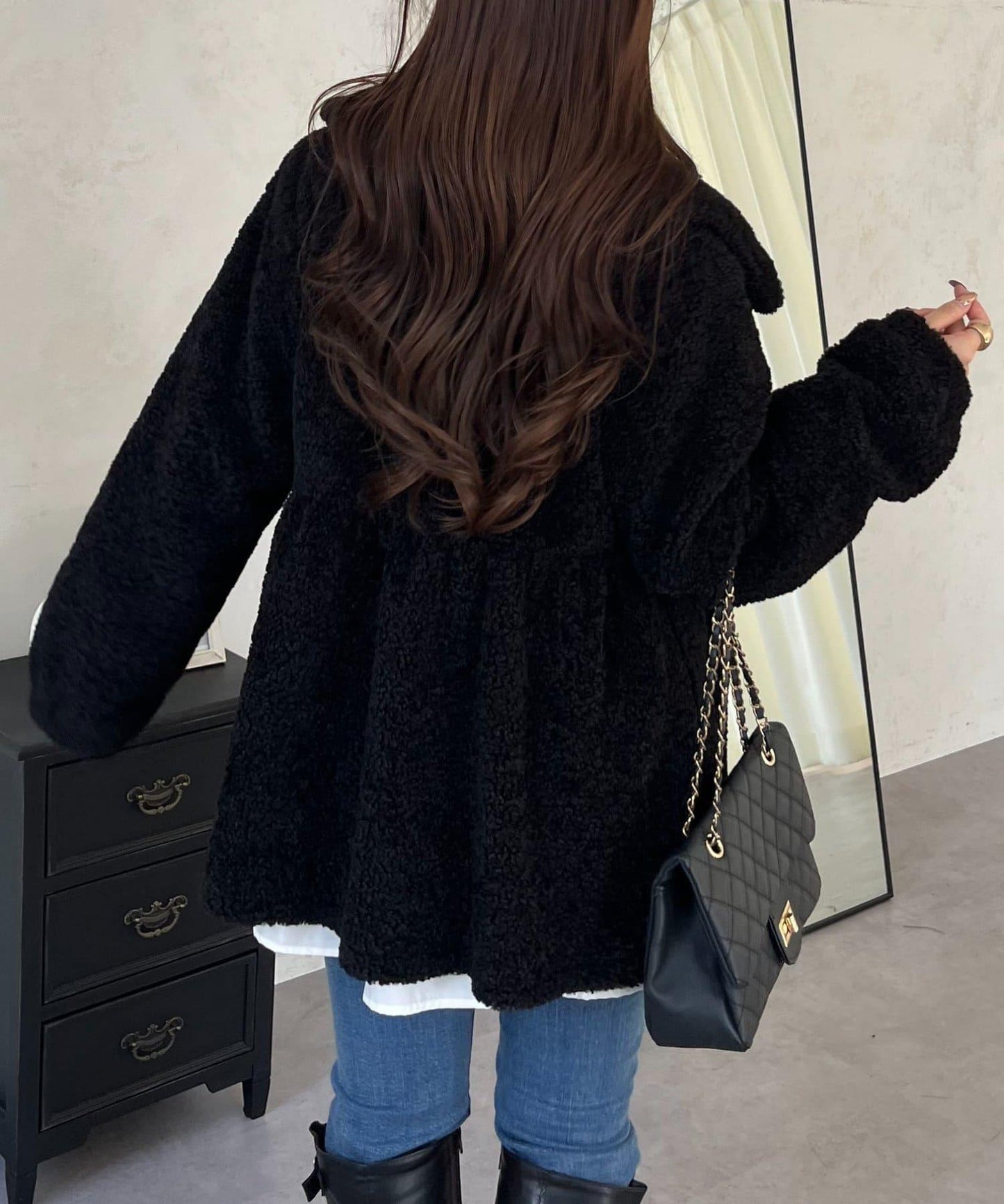 荷葉邊羊羔絨大衣