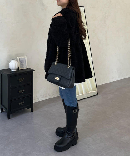 荷葉邊羊羔絨大衣