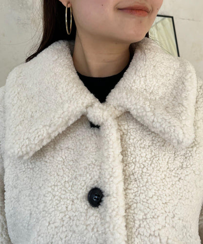 荷葉邊羊羔絨大衣