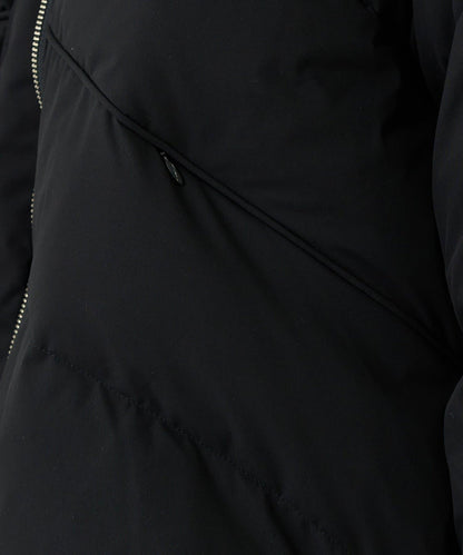 輕盈易穿彈力高領純羽絨服