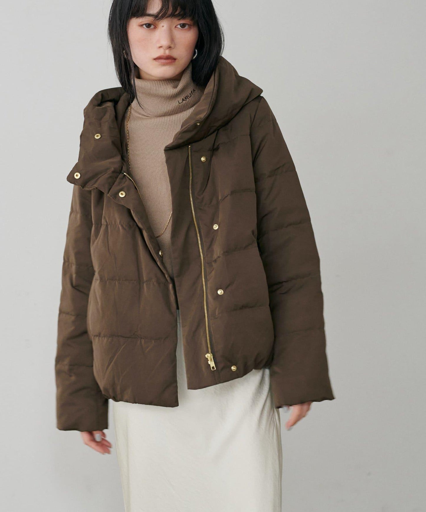 桃皮絨羽絨大衣