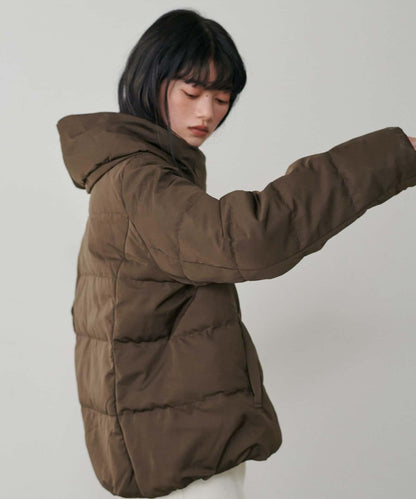 桃皮絨羽絨大衣