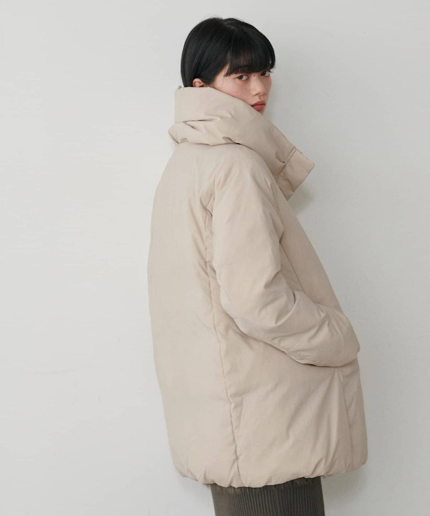 尼龍羽絨中長款大衣