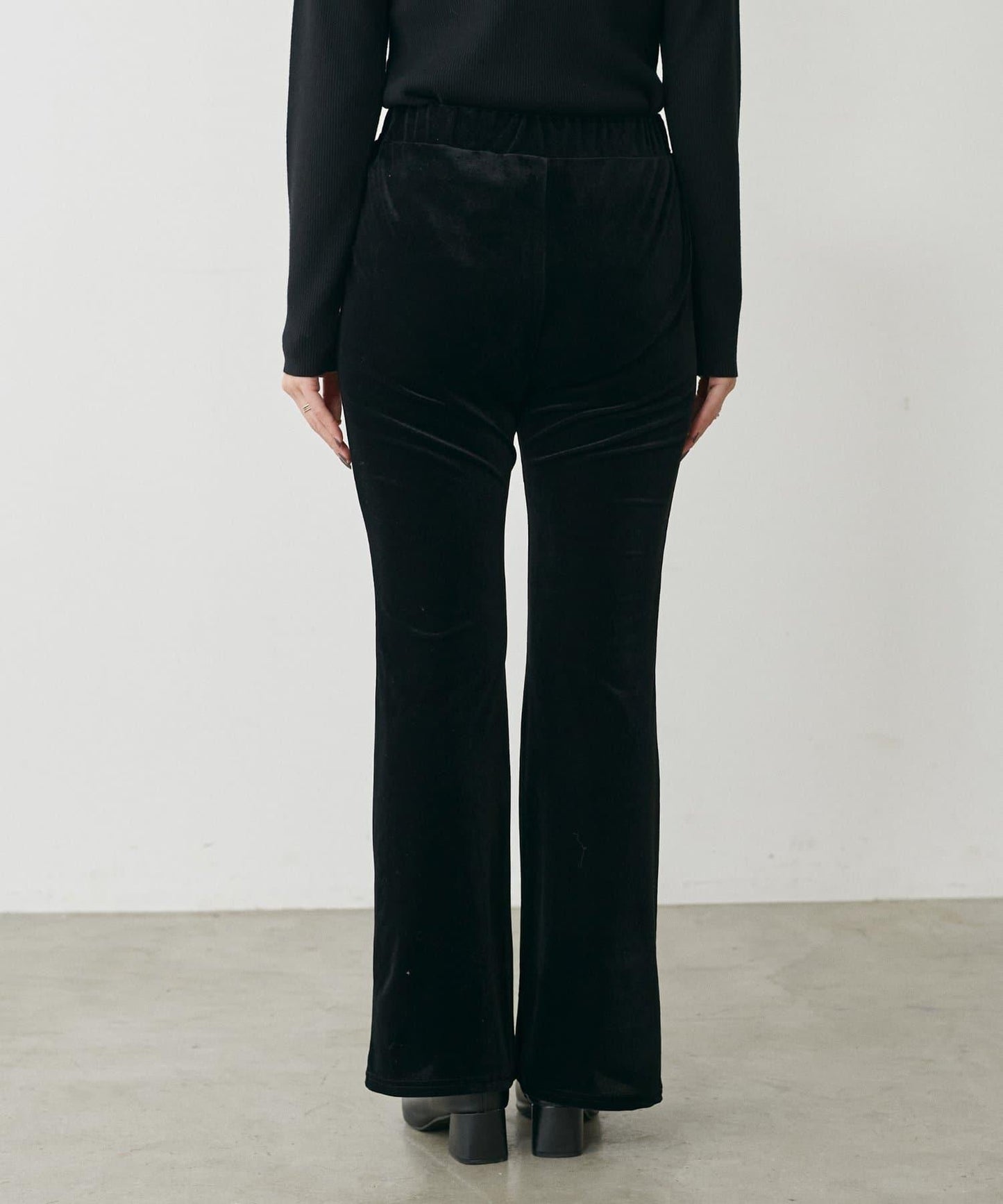 美腿修身柔軟天鵝絨長褲