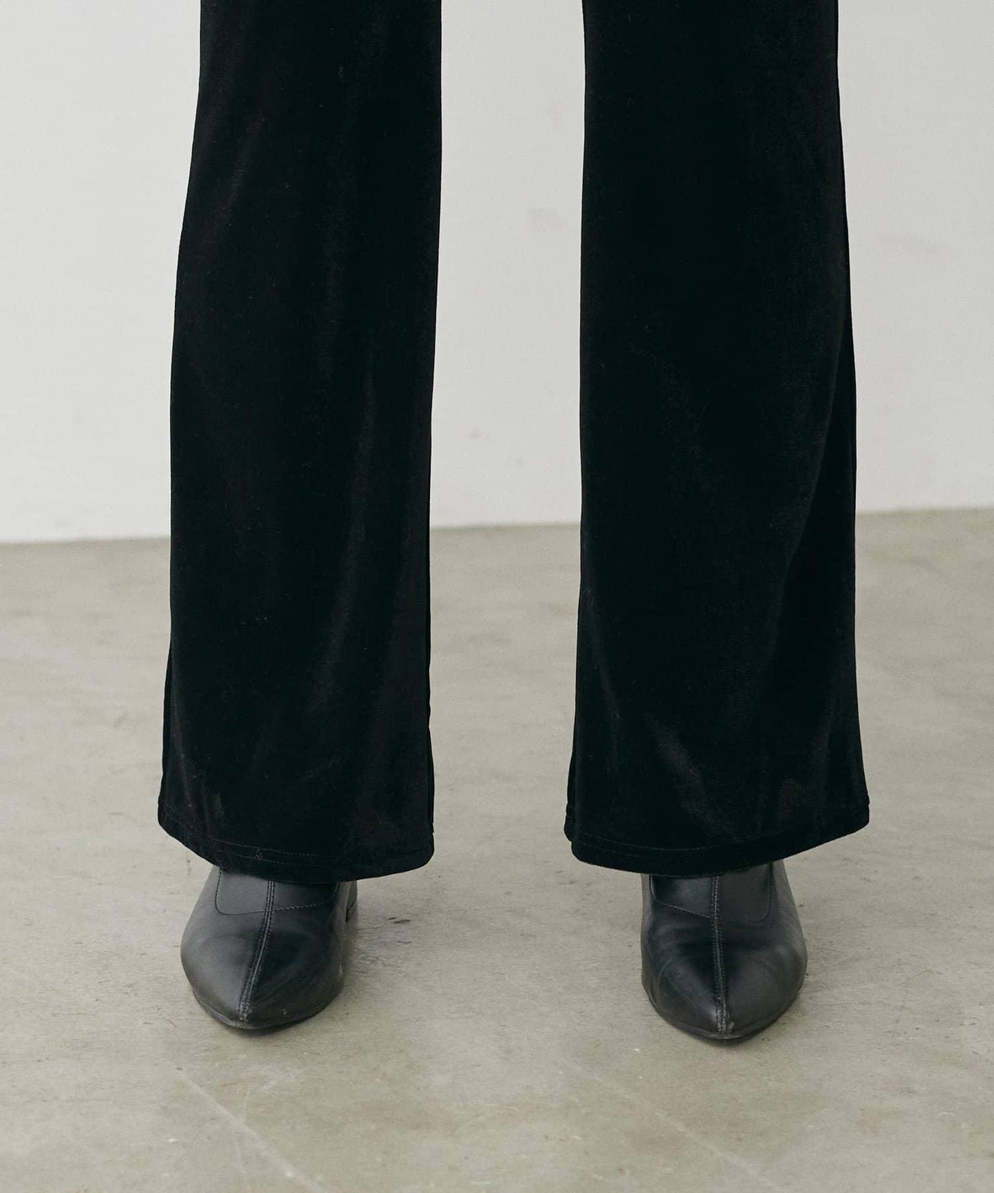 美腿修身柔軟天鵝絨長褲