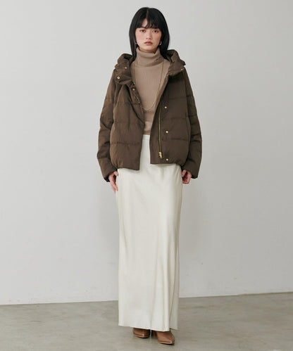 桃皮絨羽絨大衣