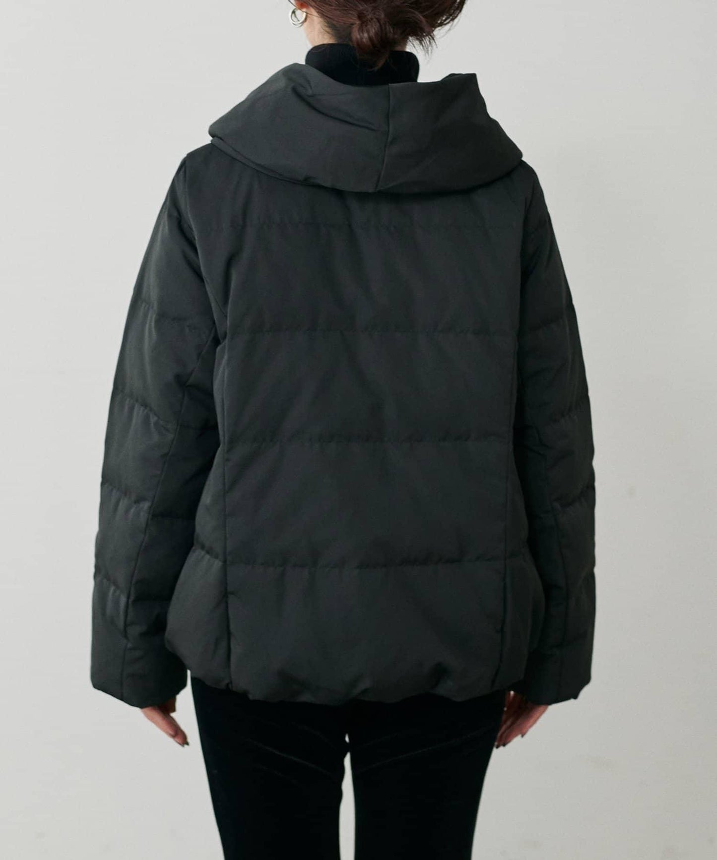 桃皮絨羽絨大衣