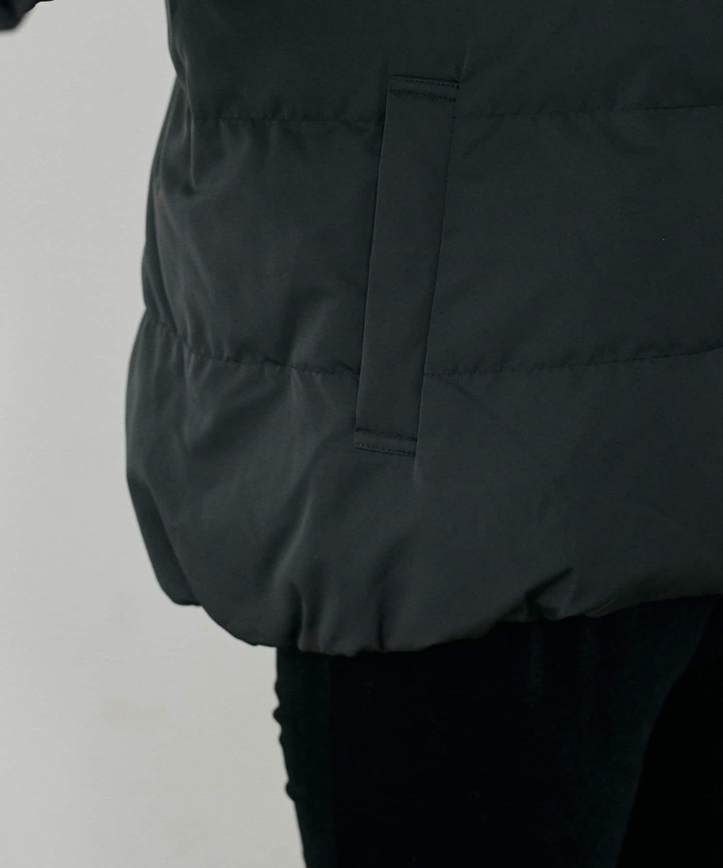 桃皮絨羽絨大衣