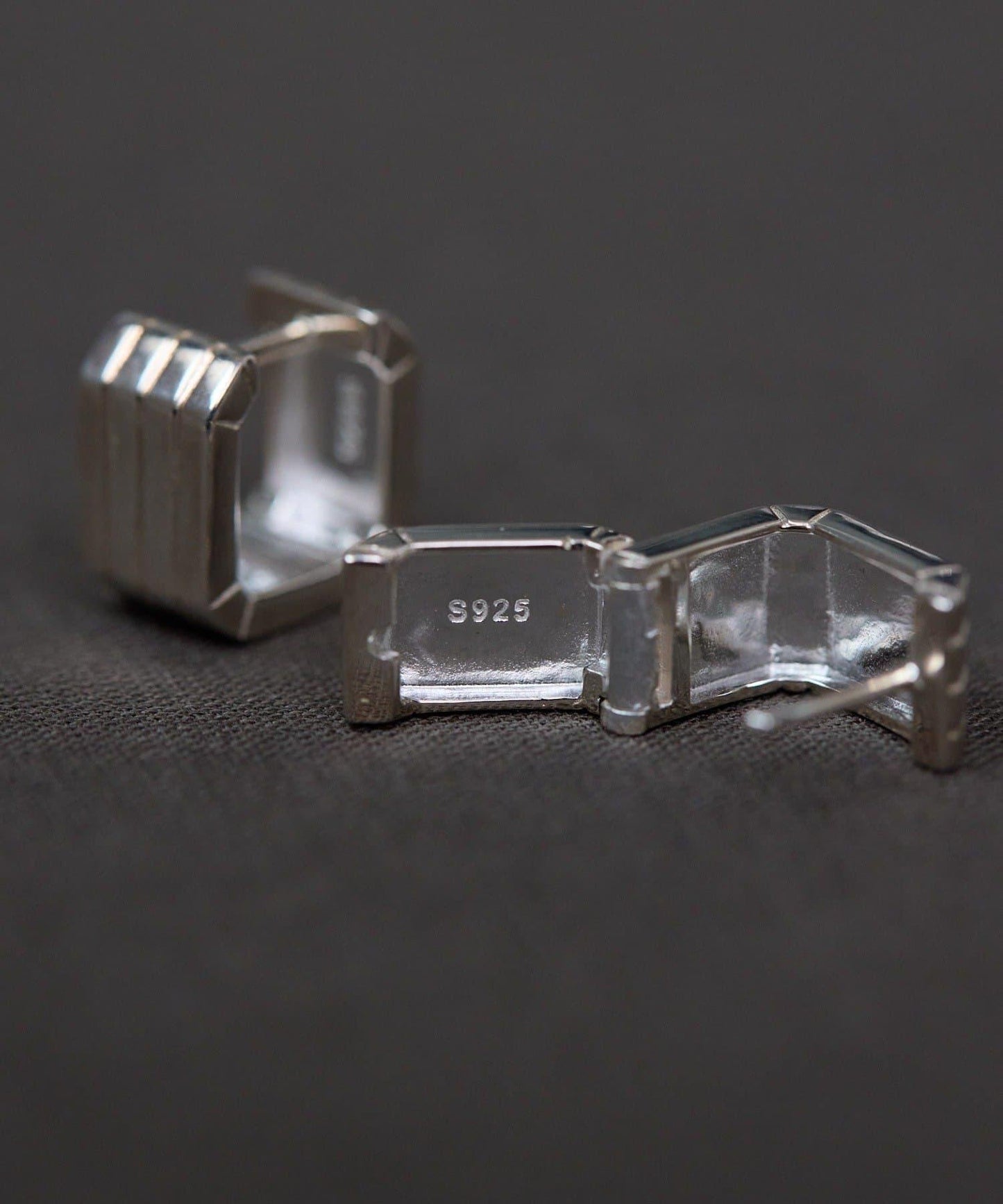 《インフルエンサーuchida企畫/スターリングシルバー》方形圈耳環