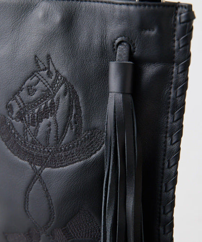 sampo×ear馬蹄形流蘇單肩包《本革/輕量150g》