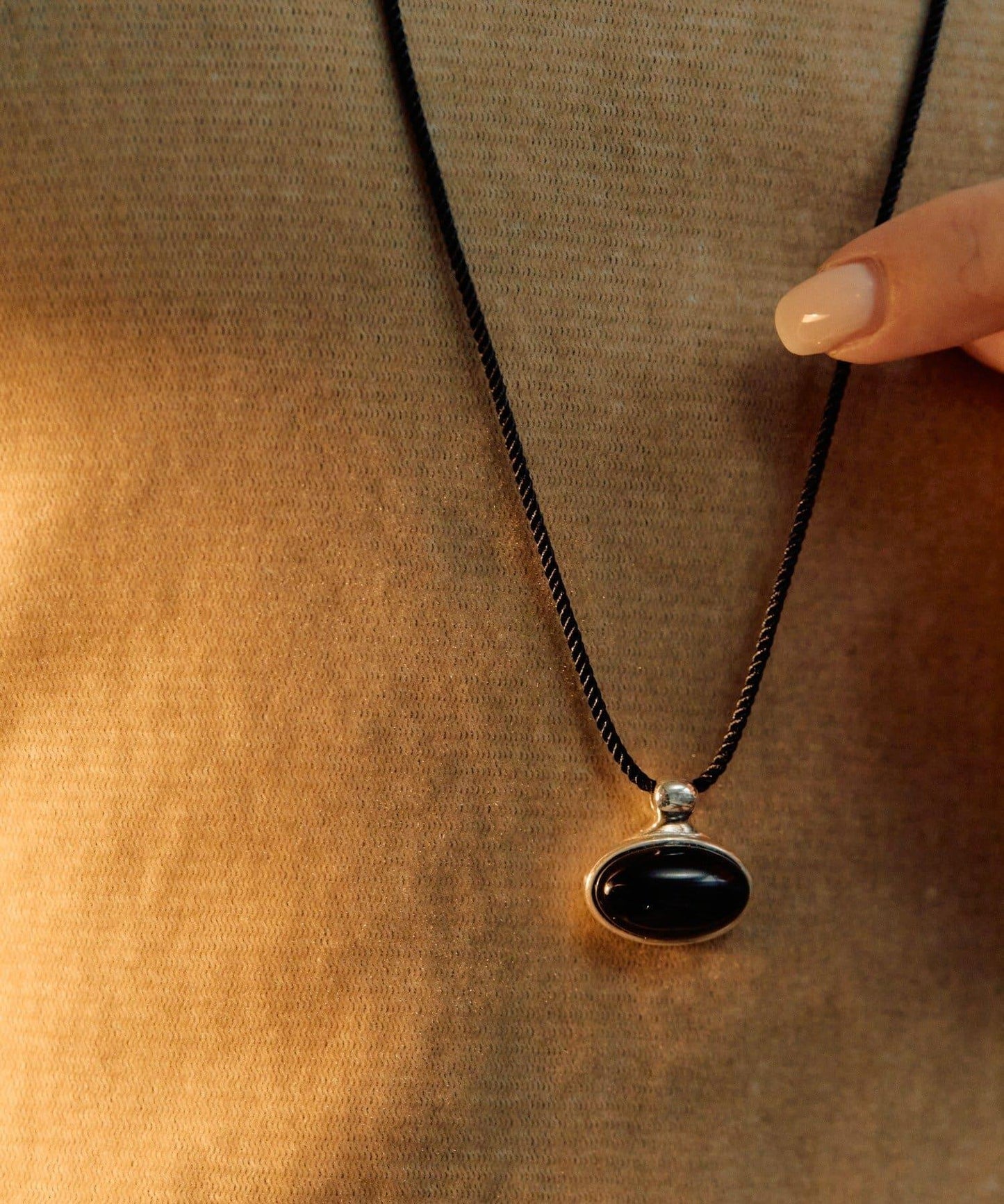 《インフルエンサーuchida企畫/スターリングシルバー》橢圓形寶石項鍊