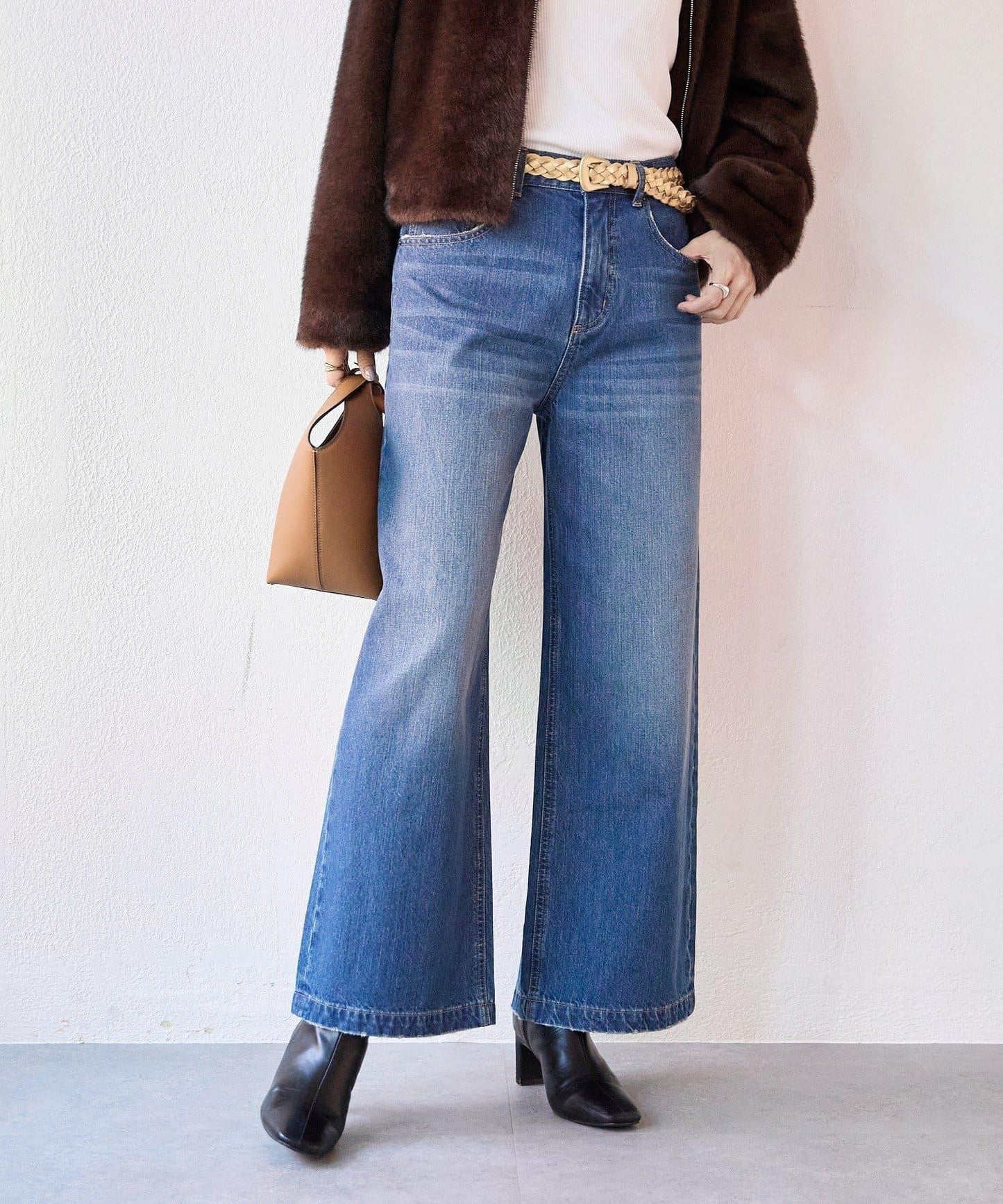 【時尚感十足】寬鬆喇叭牛仔褲