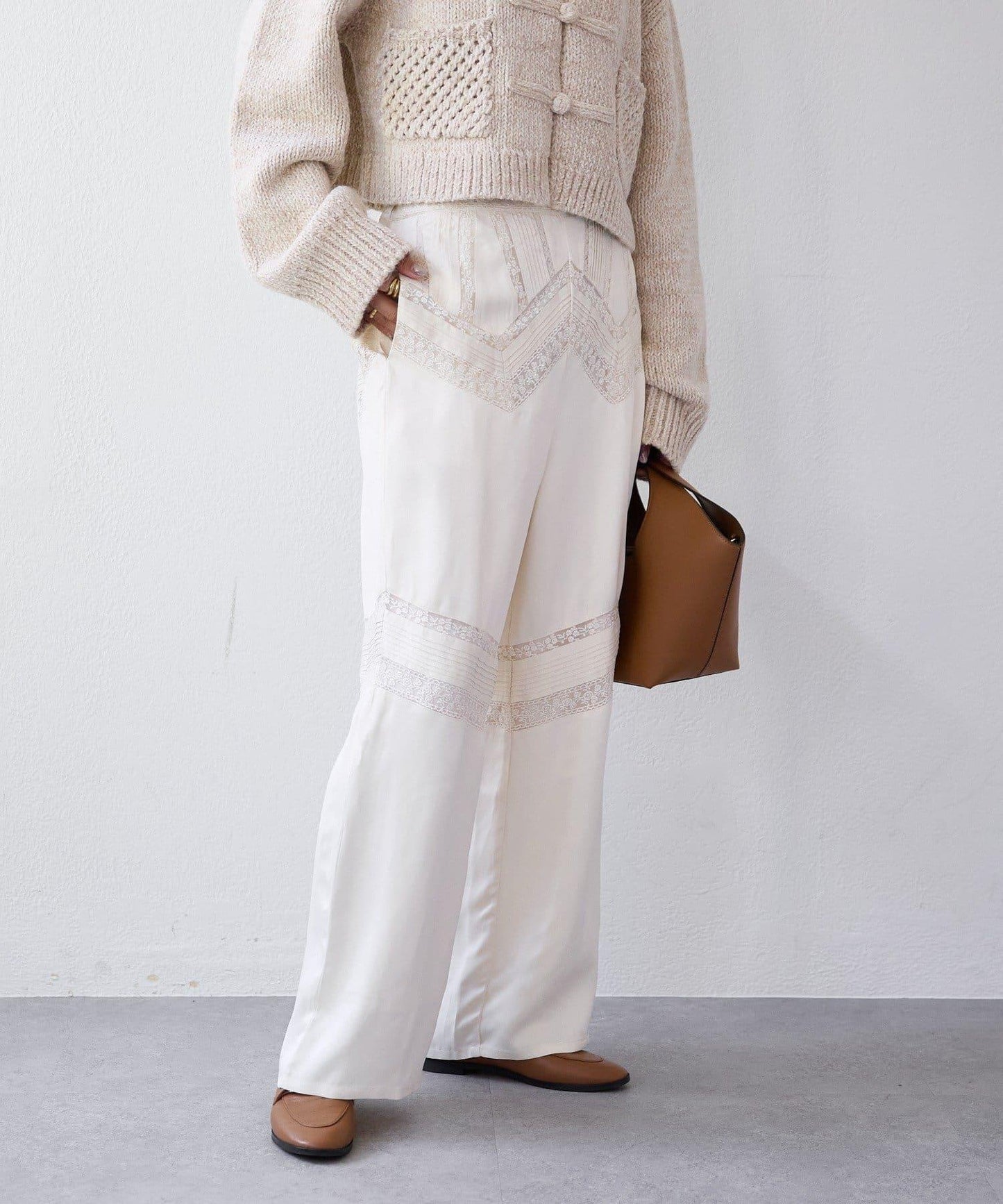 【à Nice (ア ・ニース)】褶飾蕾絲長褲