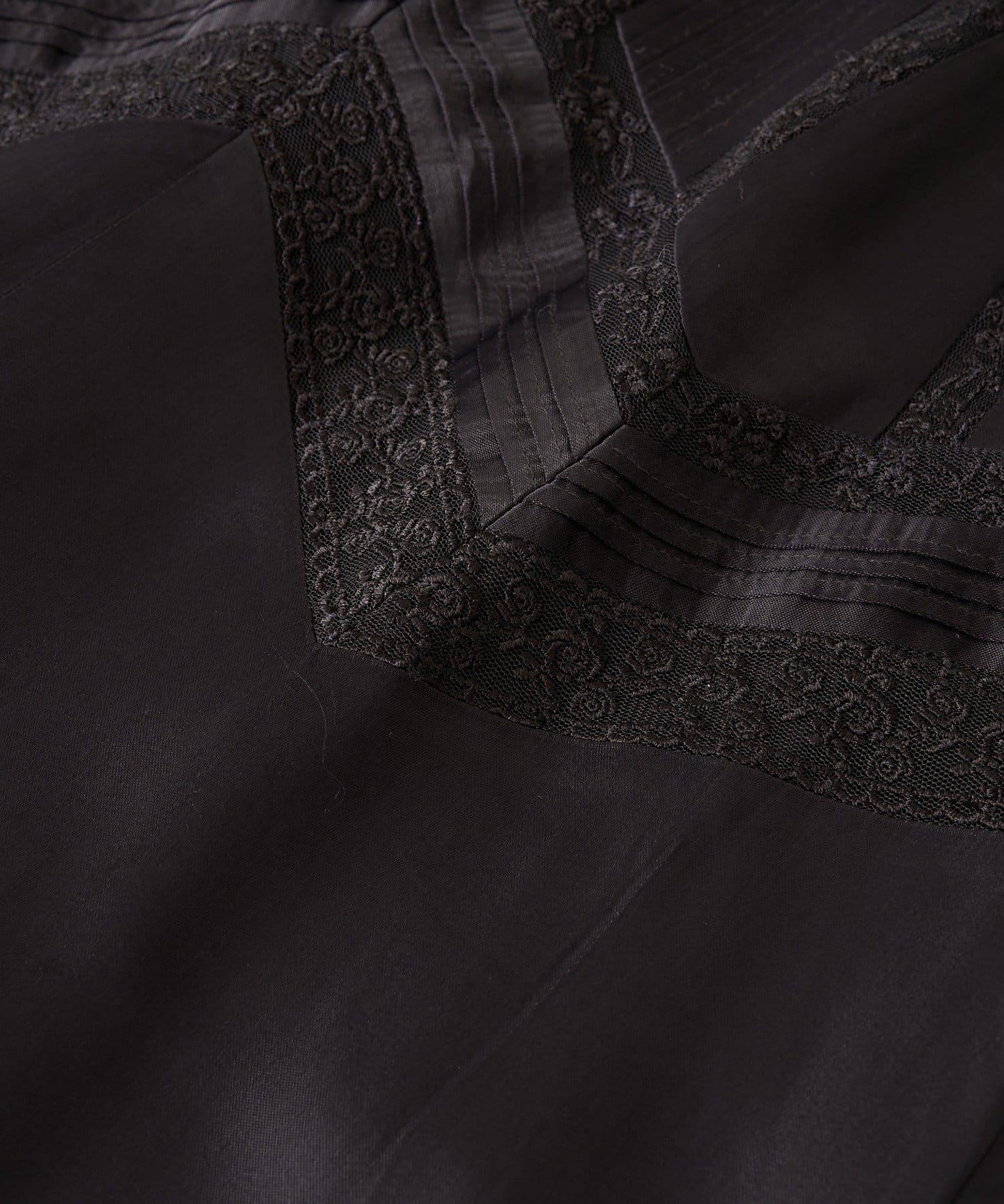 【à Nice (ア ・ニース)】褶飾蕾絲長褲