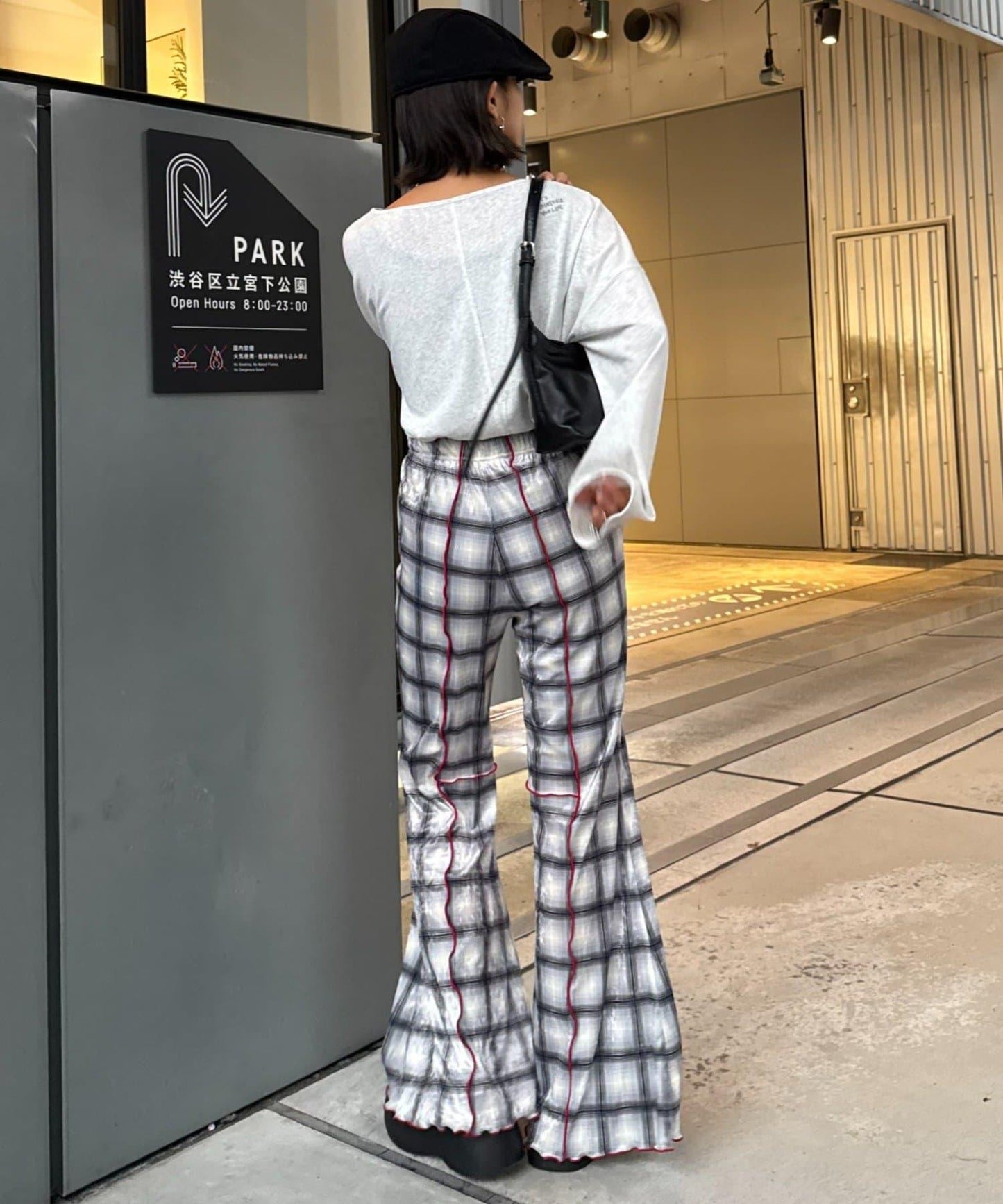 ★【HELLO.SANFRANCISCO/ハローサンフランシスコ】格紋荷葉邊拼接喇叭褲