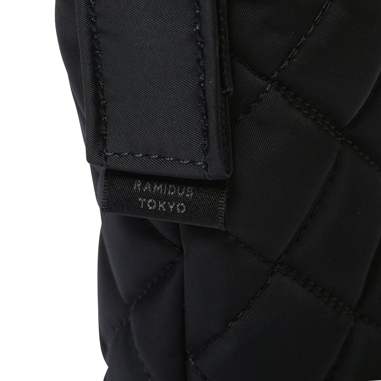 BLACK BEAUTY Noir 單肩包（大號）