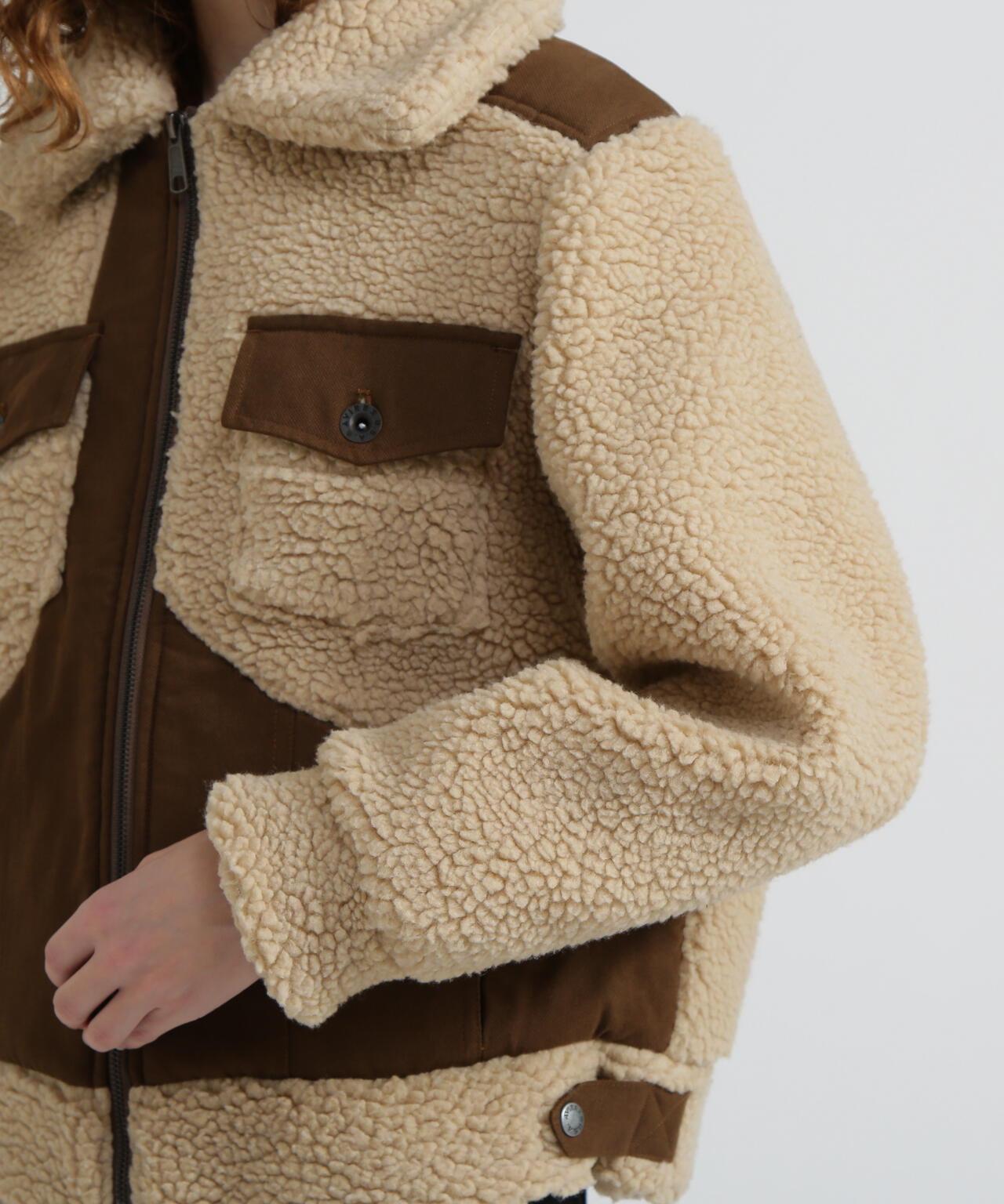 《直営店限定》羊羔絨拼接夾克