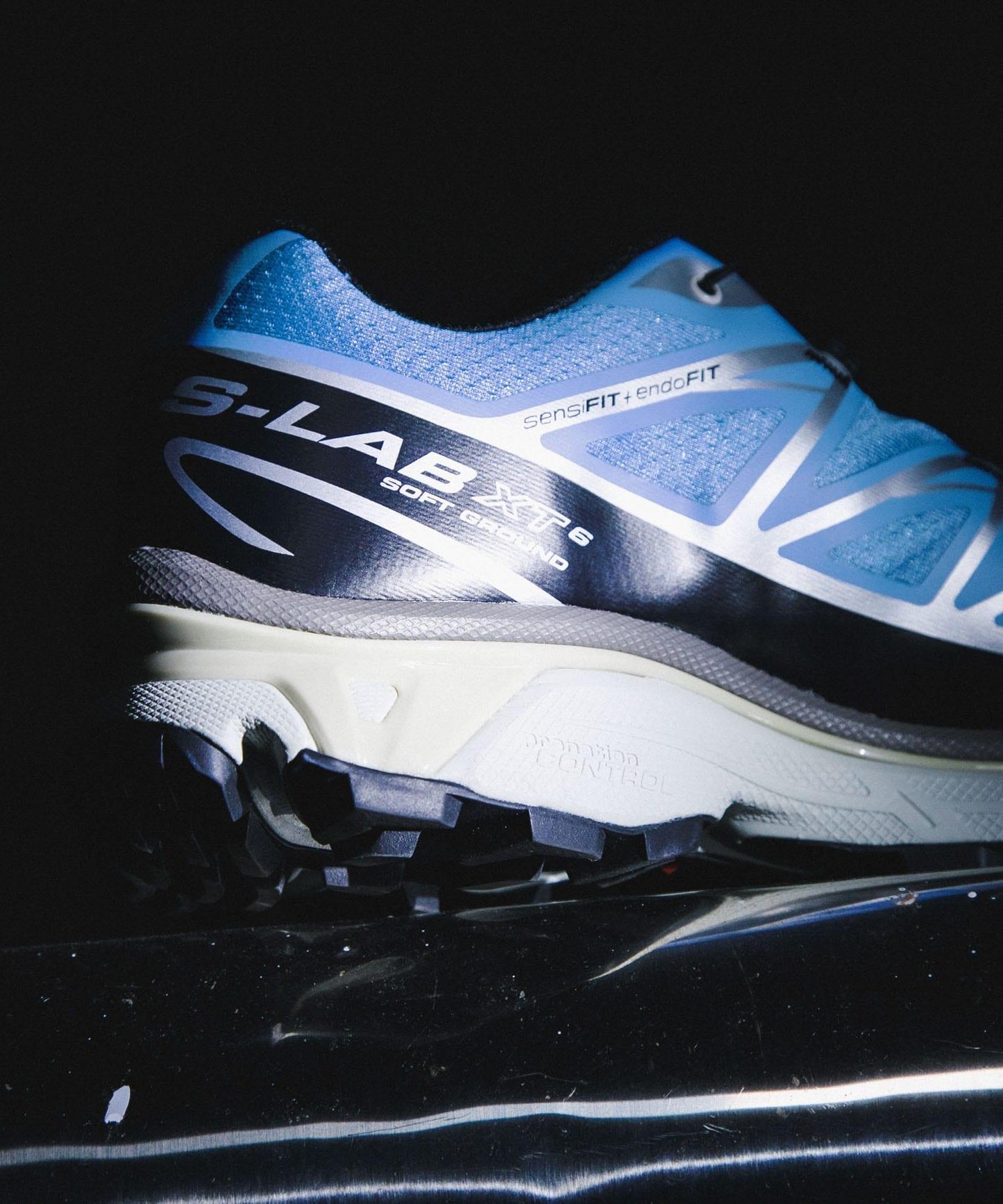 SALOMON Exclusive XT-6