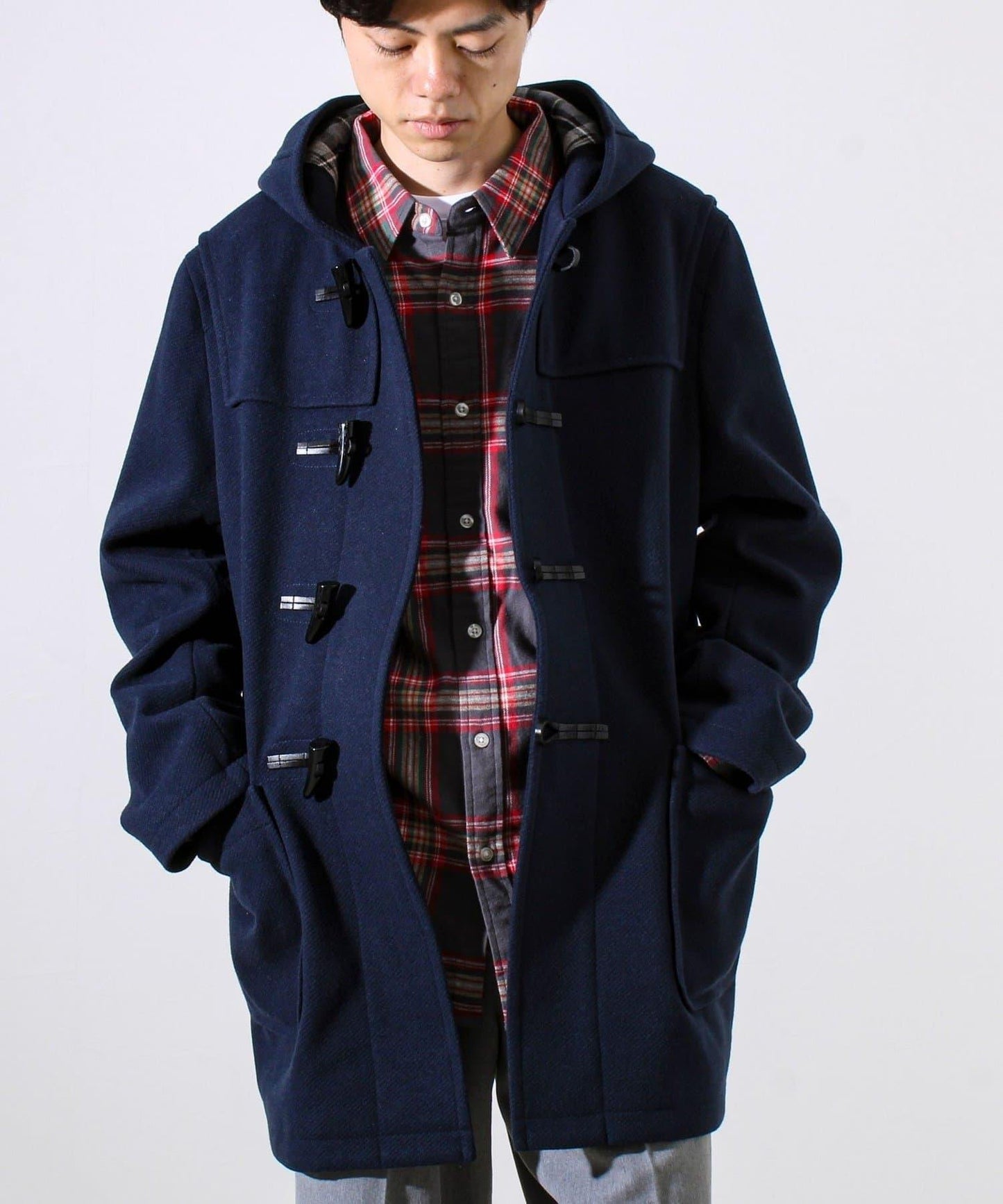 【去年人氣單品再度登場】經典牛角扣大衣