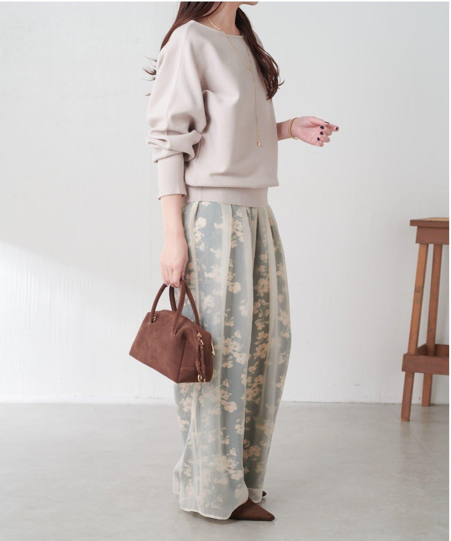 【輕薄遮身◎】輕薄疊穿花卉圖案褲