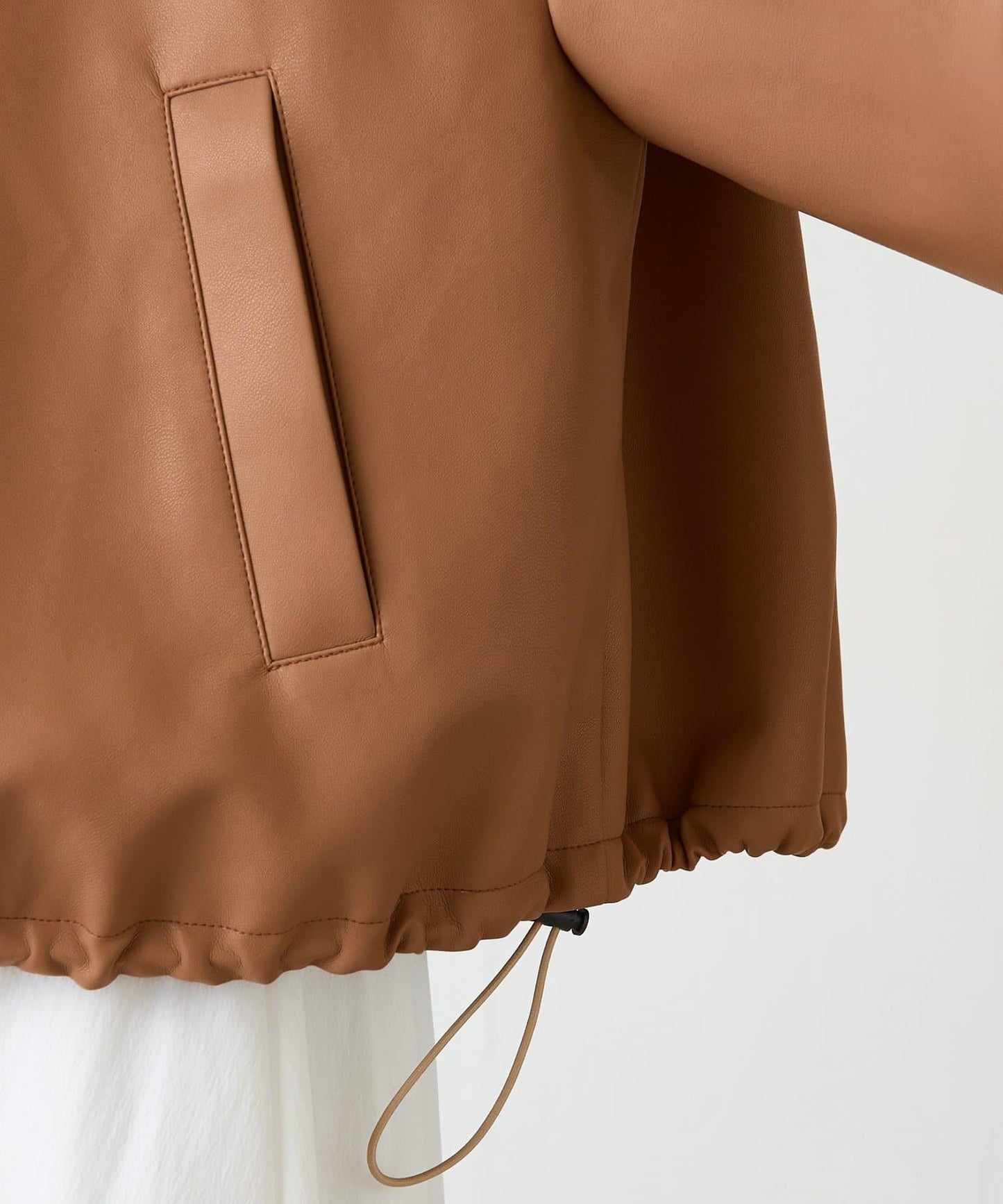 【高級感】仿皮繡花立領夾克