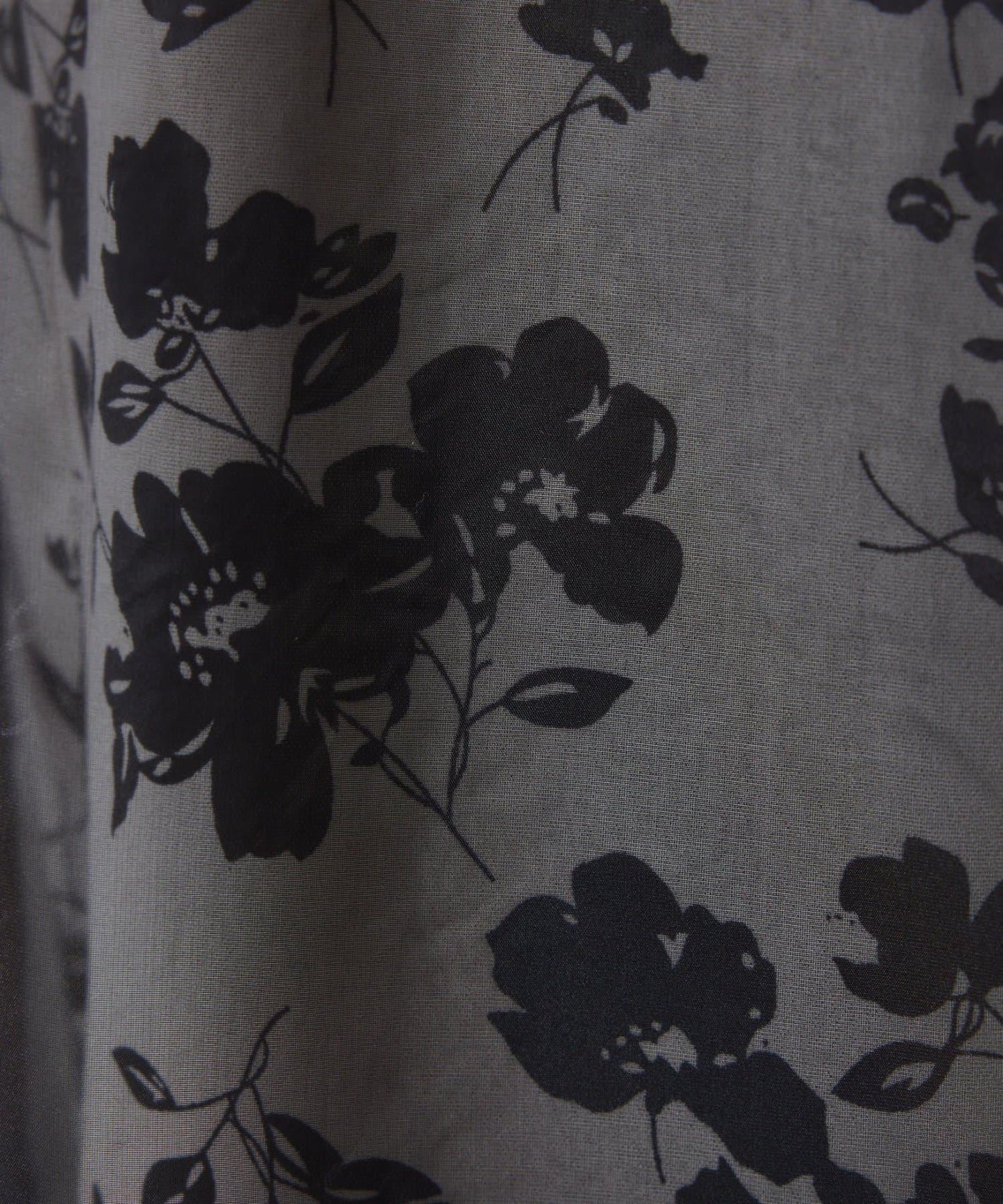 【輕薄遮身◎】輕薄疊穿花卉圖案褲